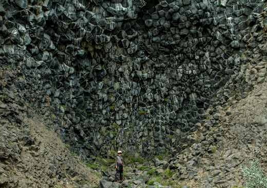 basalte-enfant-islande