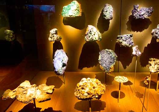 musée-des-confluences-minéraux