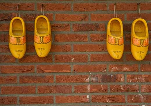 sabot-sur-mur-hollande
