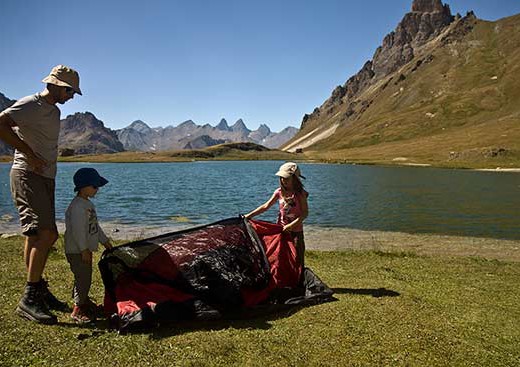 alpes-bivouac-cerces-enfant