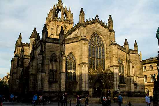 eglise-edimbourg- en famille royal-mile
