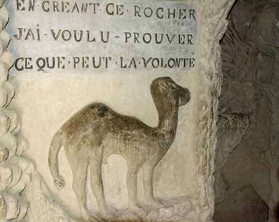 palais-idéal-du-facteur-cheval-terrasse-galerie