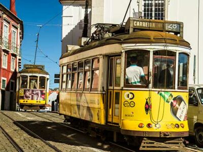tramway-28-alfama-lisbonne
