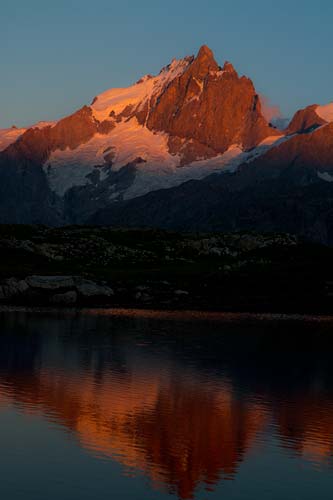 coucher-de-soleil-sur-meije-oisans-alpes