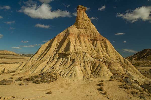 Circuit dans le désert des Bardenas et sa région en Espagne bardenas-Cabezzo-de-las-Cortinas-espagne