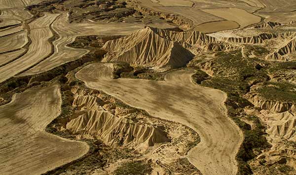 desert-bardenas-vue-d'en-haut-espagne