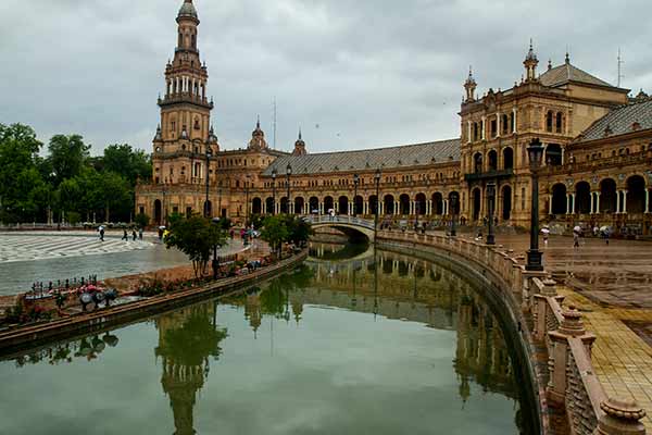 plaza-de-espagna-Séville-en famille