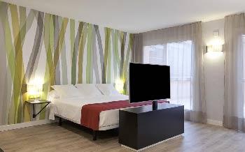 hotel-famille-seville-piscine