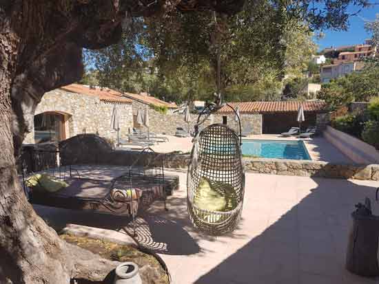 hotel-familial-en-corse