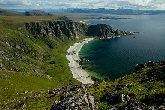 randonnée-en-laponie-montagne-et-plage