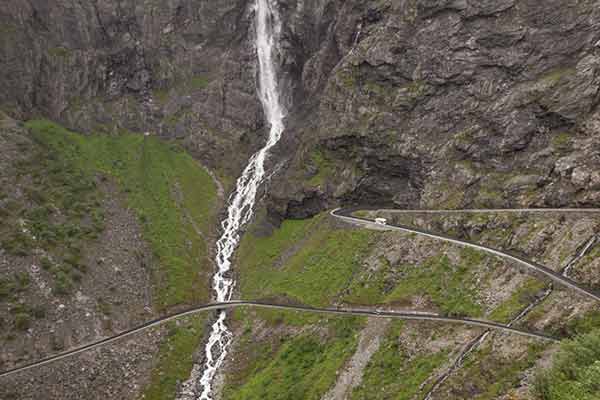 Trollstigen-voyage-en-Norvège-en-famille-