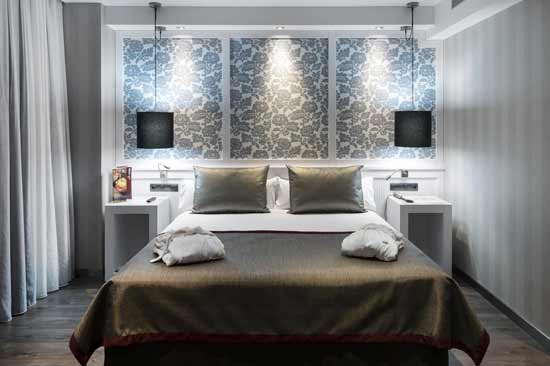 hotel-barcelone-famille-5-personnes-avec-piscine