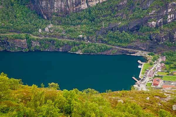 norvege-en-famille-avec-enfants-fjord-lysefjord