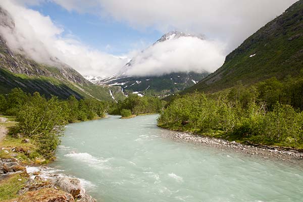 randonnée-Norvege-montagne-avec-enfants