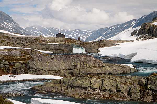 voyage-en-Norvège-en-famille-montagne