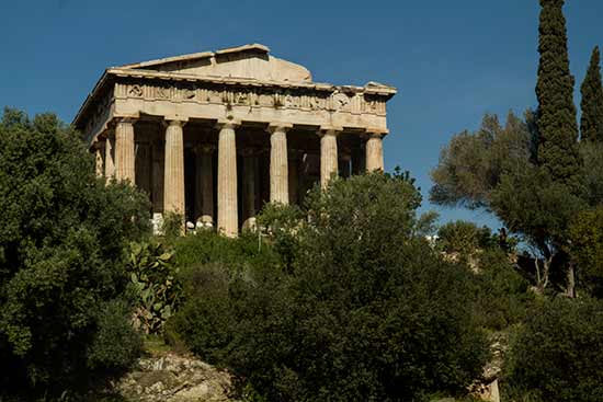 Visiter la Grèce en famille: les + beaux endroits! Athènes-en-famille-temple-agora