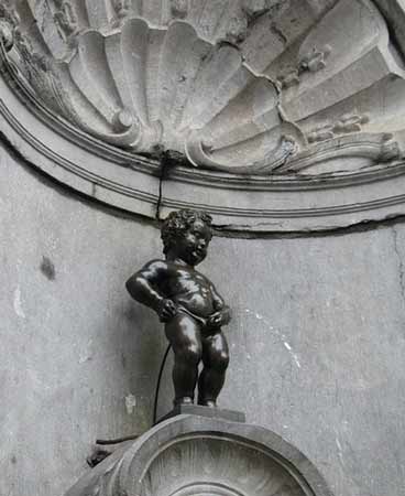 visiter-bruxelles-avec-enfants-manneken-pis