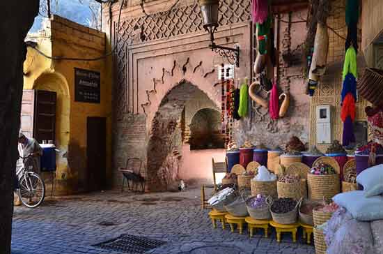 Marrakech en famille: les tops pour visiter avec enfants marrakech-enfants-souk