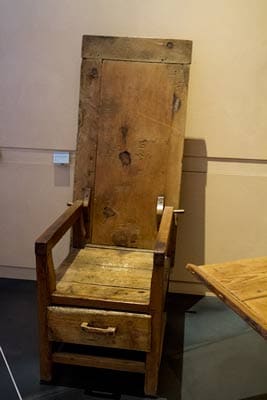 annecy-avec-des-enfants chaise