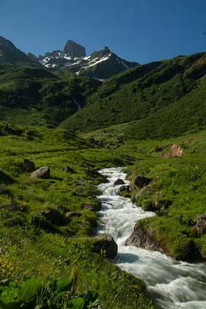 rando-vers-refuge-pierra-menta