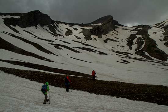 randonnée-avec-enfant-vers-col-des-fours