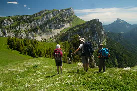 randonnée-famille-petit-som
