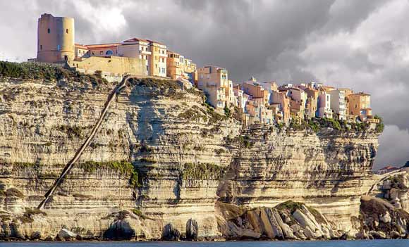 Corse en famille : que visiter, où aller en vacances avec enfants vacances-famille-corse-bonifaccio