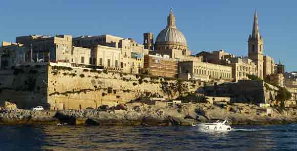 malte-avec-des-enfants