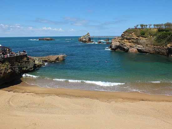 que-faire-a-biarritz-en-famille-plage