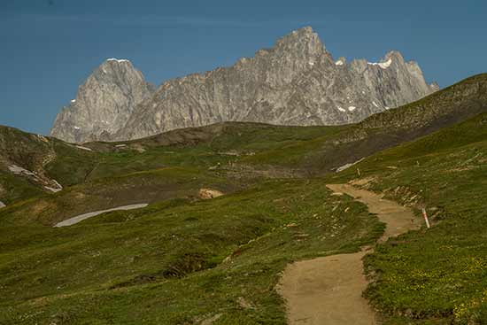 tour-du-mont-blanc-en-famille-en-suisse