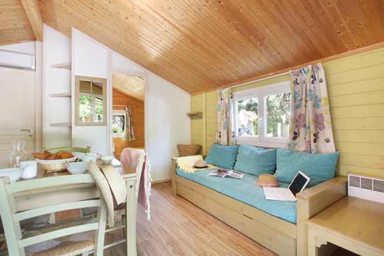 Hôtels en famille à Cassis – TOP11 apparthotel-famille-cassis