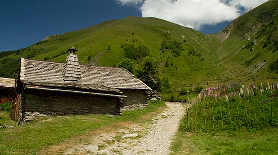 chalets-de-miage-au-pied-du-col-du-Tricot