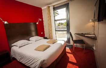 hotel-famille-camargue-avec-piscine