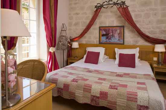 Hôtels en famille à Nîmes – TOP11 hotel-nimes-chambre-familiale