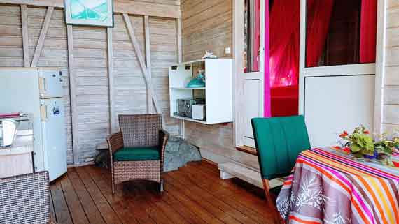 loger-en-guadeloupe-en-famille-en-bungalow