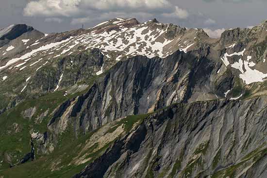 Randonnée au col de la Seigne dans le Mont-Blanc en famille col-de-la-seigne-montagne