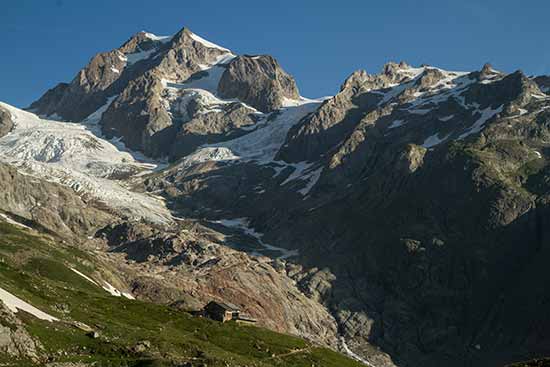 refuge-elizabetta-mont-blanc
