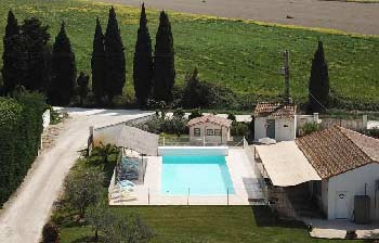 hotel-famille-proche-arles