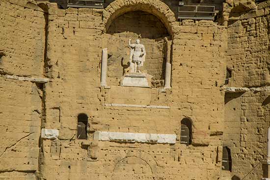 visiter--en-famille-theatre--orange