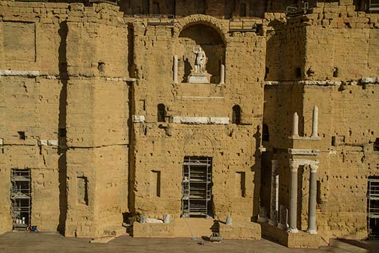 visiter-theatre-orange-famille