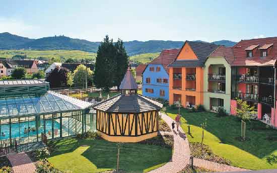 Hôtels en famille en Alsace -TOP22, avec piscine hotel-alsace-chambre-familiale