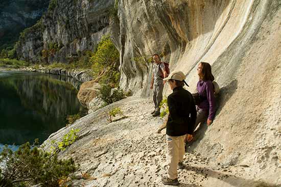 activite-ardeche-en-famille-rando