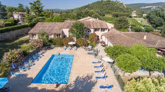 Hôtels en famille en Ardèche -TOP26 hotel-familial-en-ardeche