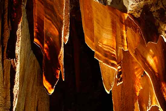 visite-ardeche-en-famille-grotte