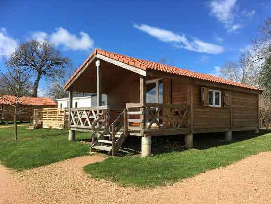Campings en famille en Auvergne – TOP14 camping-familial-en-auvergne