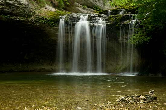 randonnee-cascade-herisson