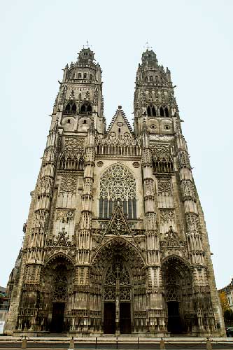 activite-enfant-tours-cathédrale