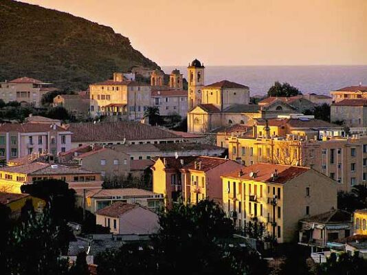 ile-rousse-en-famille ile-rousse-en-famille