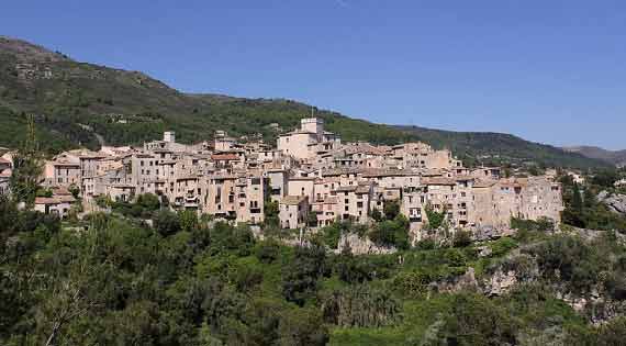 village-a-visiter-autour-de-nice-tourrettes