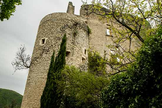 les-plus-beaux-endroits-de-la-drôme-provençale-montbrun-les-bains